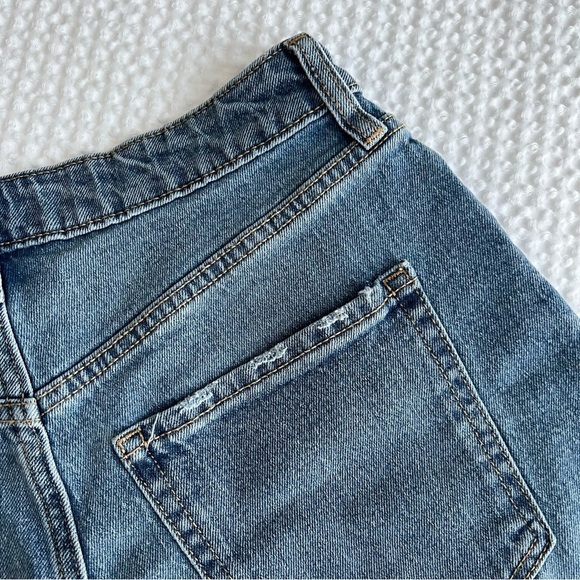 Old Navy High-Rise Curvy OG Straight Cutoff Shorts Lila Blue Size 4 Festival - Picture 7 of 10